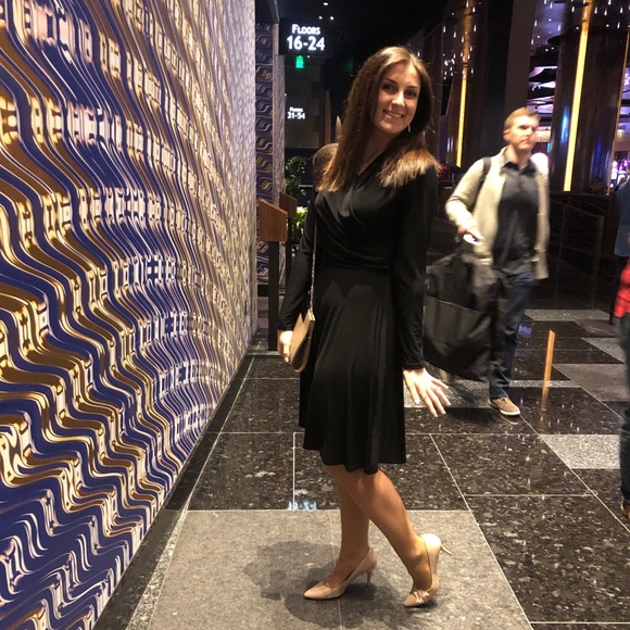 Meet your Posher, Victoria - Picture 1 of 4